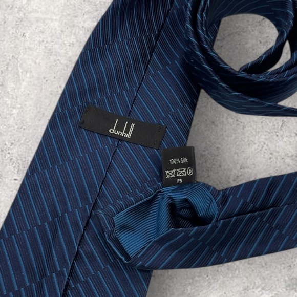 DUNHILL Navy/Blue Striped Silk LUXURY Tie ENGLAND - Picture 3 of 7